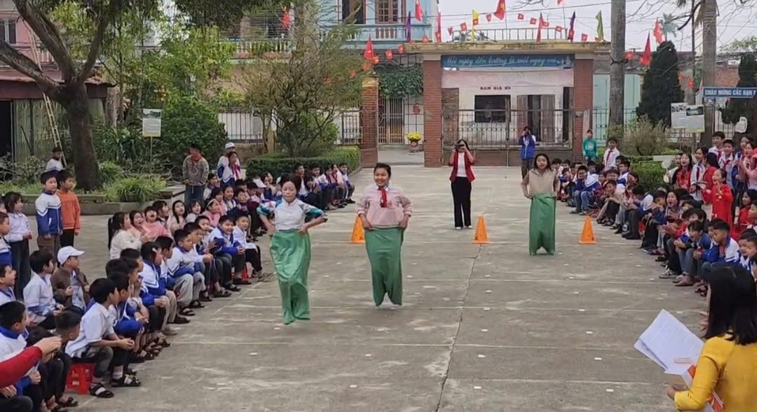SÔI NỔI CHƯƠNG TRÌNH NGOẠI KHÓA “NÉT ĐẸP NGÀY TẾT” – LAN TỎA GIÁ TRỊ VĂN HÓA TRUYỀN THỐNG