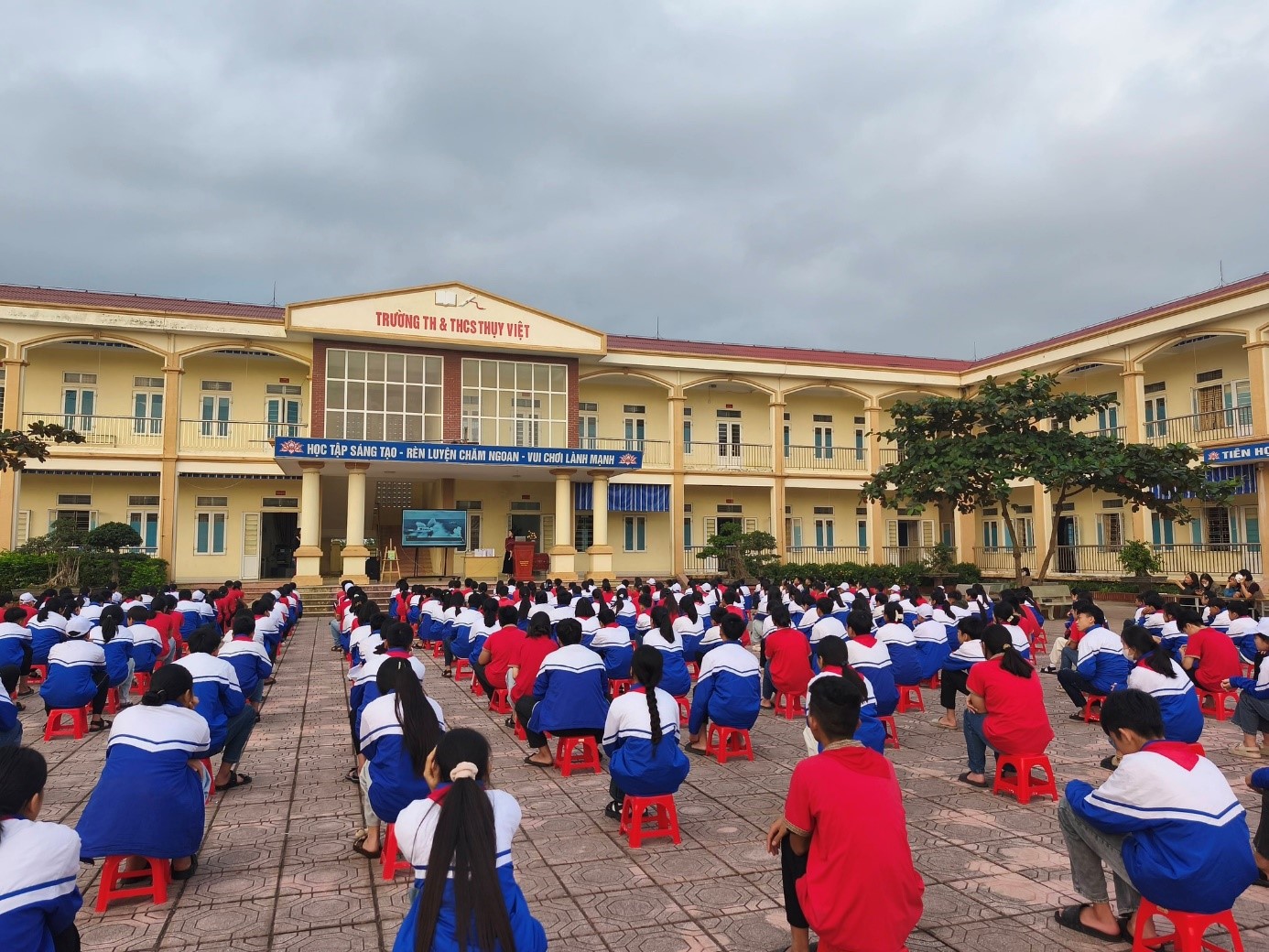 Trường Tiểu học và THCS Thụy Việt tổ chức Lễ sơ kết học kỳ I và tái giảng học kỳ II, năm học 2025 - 2026