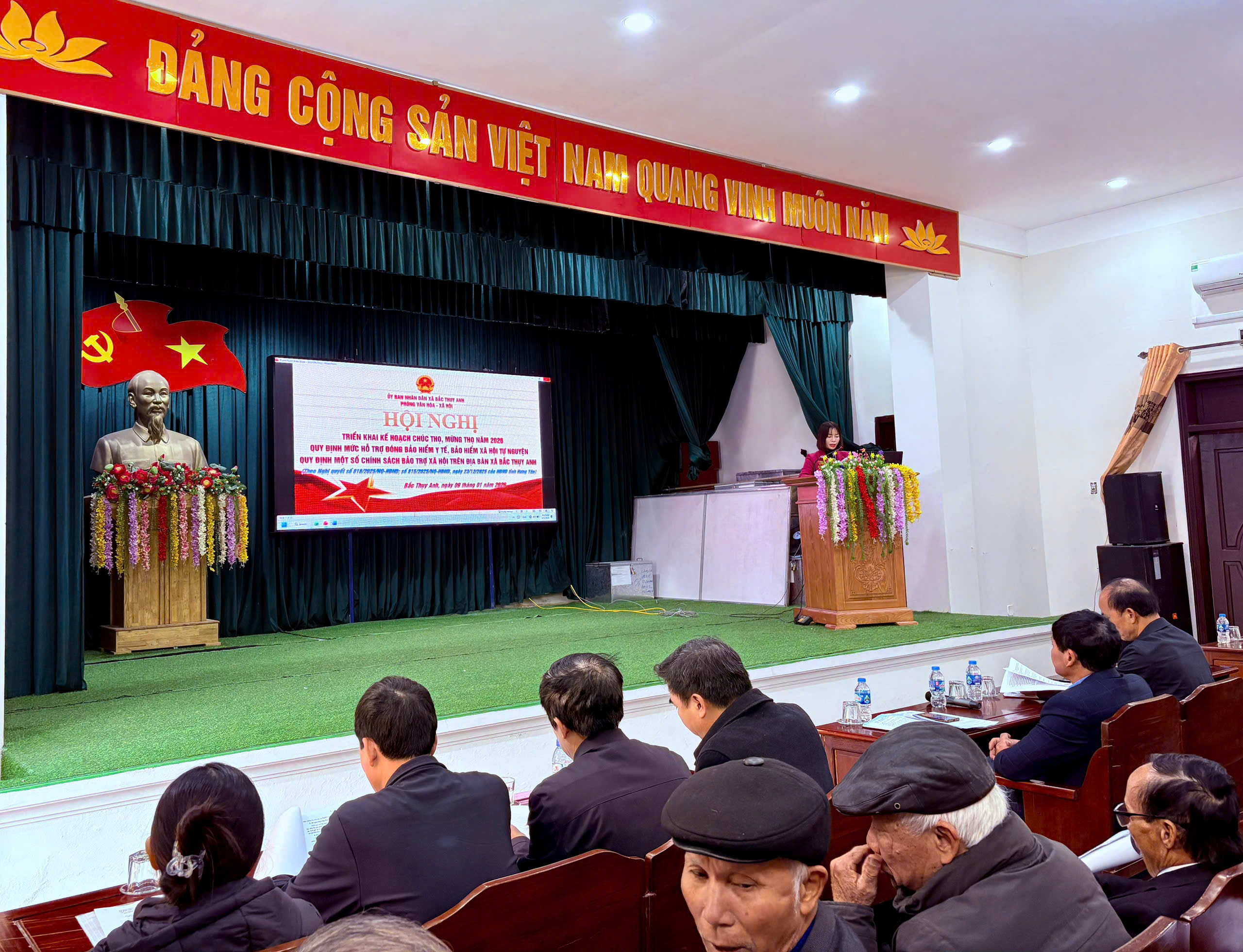 UBND xã Bắc Thụy Anh tổ chức hội nghị triển khai Kế hoạch chúc thọ, mừng thọ năm 2026; quy định mức hỗ trợ đóng bảo hiểm y tế, bảo hiểm xã hội tự nguyện và quy định một số chính sách bảo trợ xã hội trên địa bàn xã Bắc Thụy Anh.