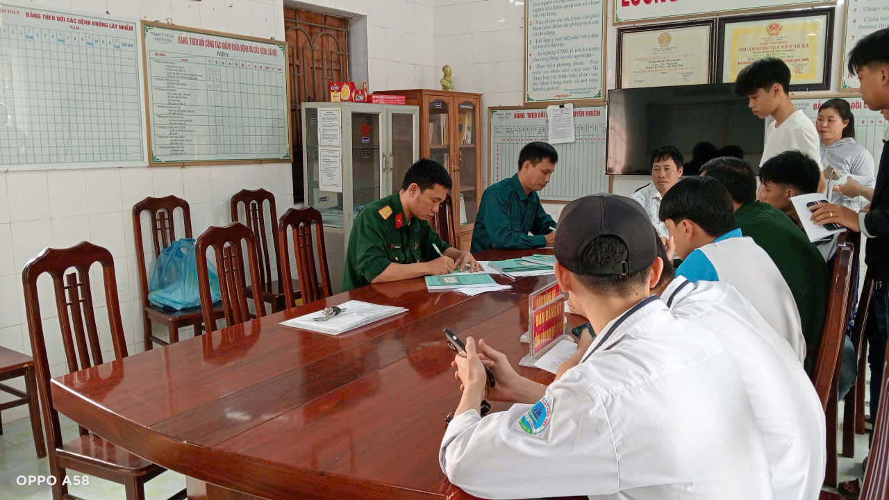 Ban Chỉ huy Quân sự xã Bắc Thụy Anh tổ chức đăng ký nghĩa vụ quân sự lần đầu cho nam thanh niên đủ 17 tuổi trên địa bàn