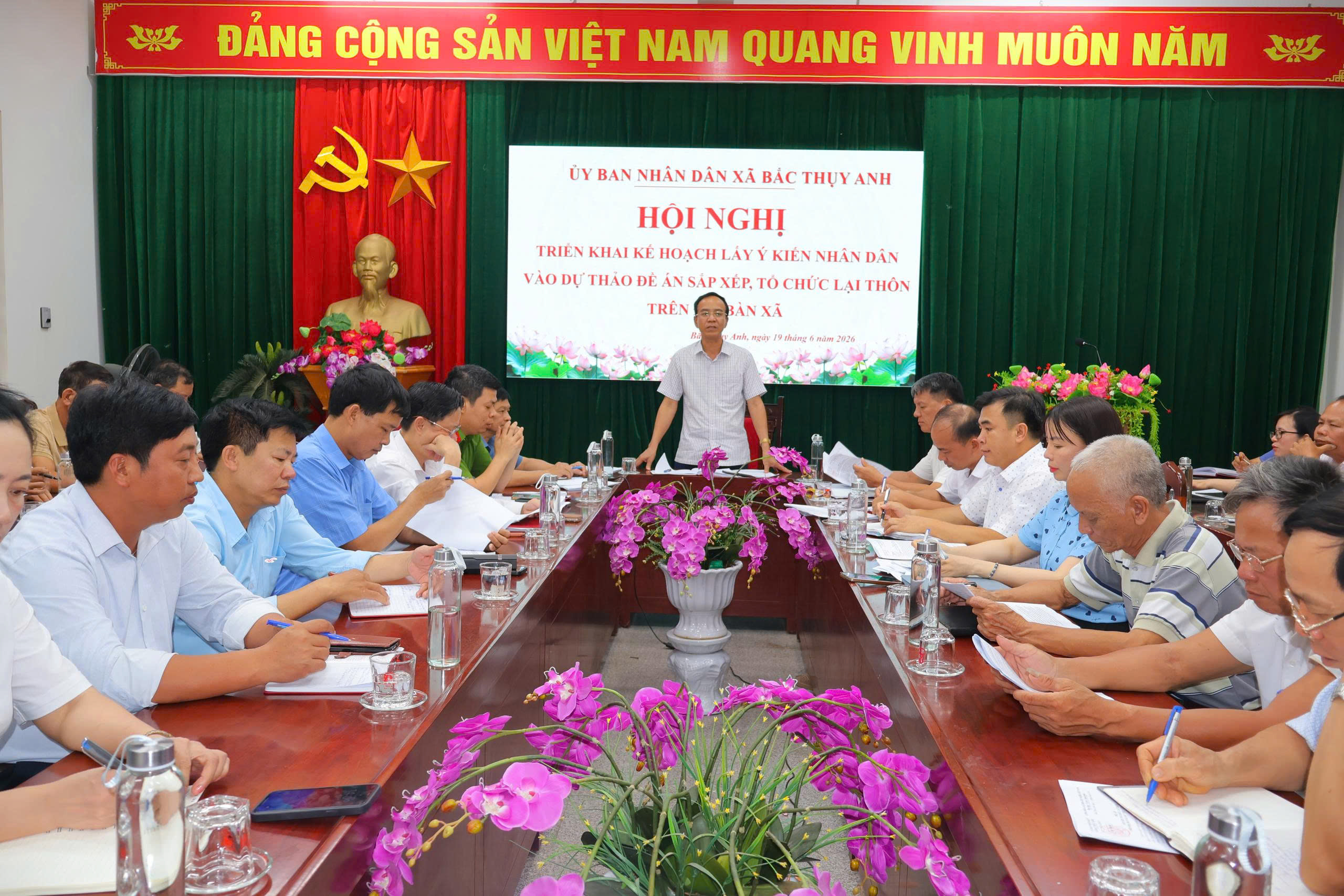 Triển khai công tác lấy ý kiến Nhân dân đối với dự thảo Đề án sắp xếp, tổ chức lại thôn trên địa bàn xã